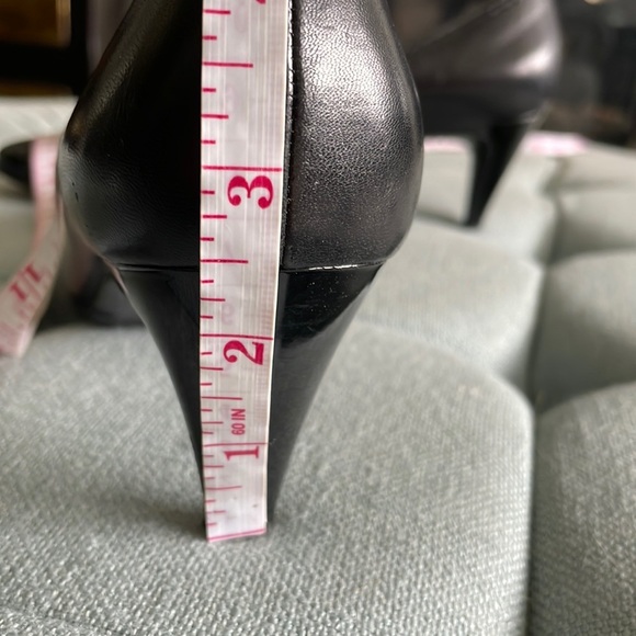 Salvatore Ferragamo Heels - Picture 16 of 16